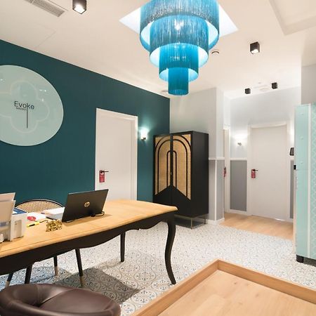 Hostal Evoke Madrid Exterior photo