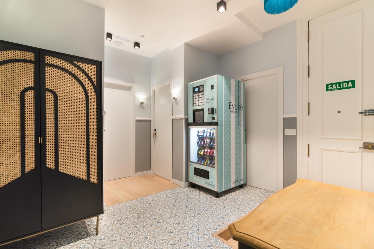 Hostal Evoke Madrid Exterior photo