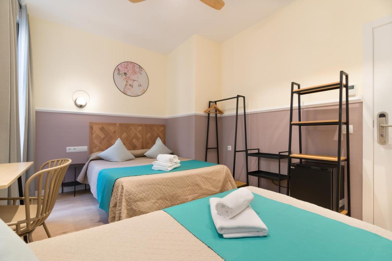 Hostal Evoke Madrid Exterior photo