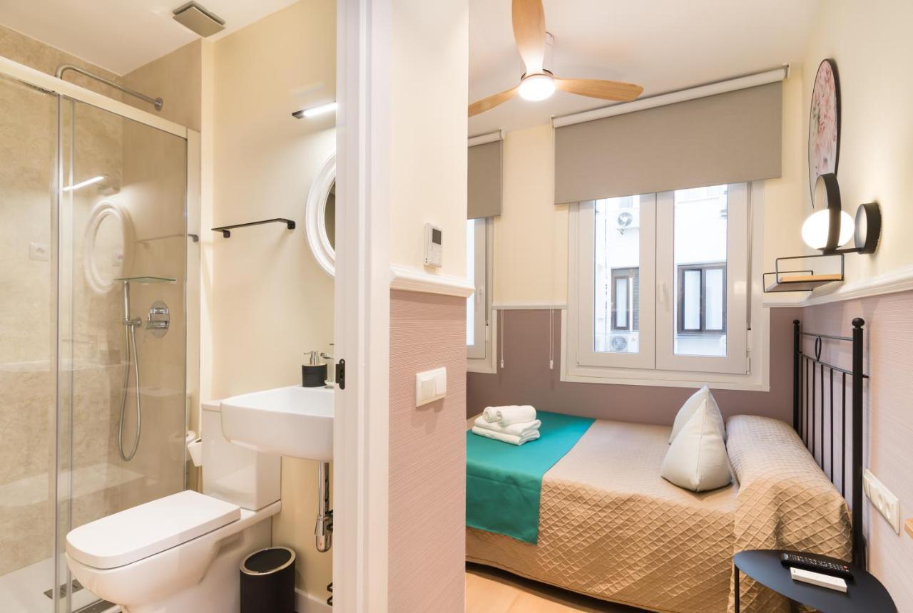Hostal Evoke Madrid Exterior photo