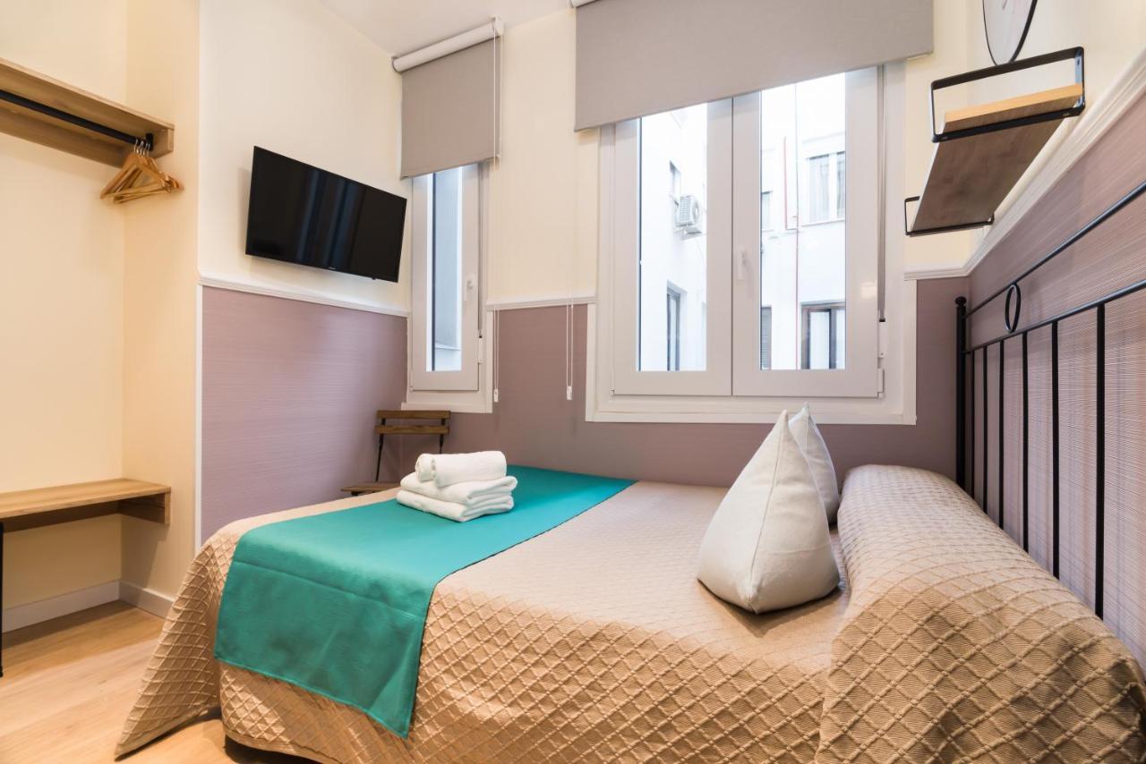 Hostal Evoke Madrid Exterior photo