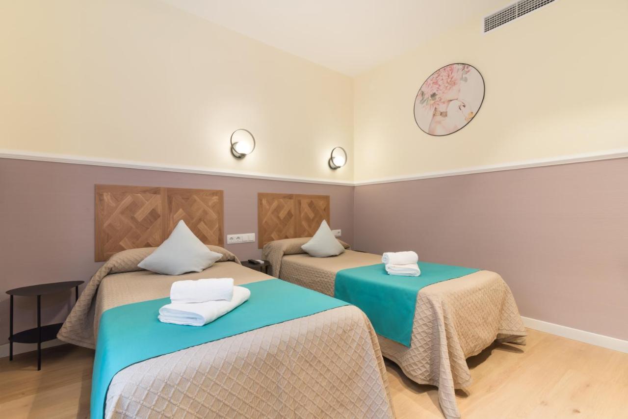 Hostal Evoke Madrid Exterior photo