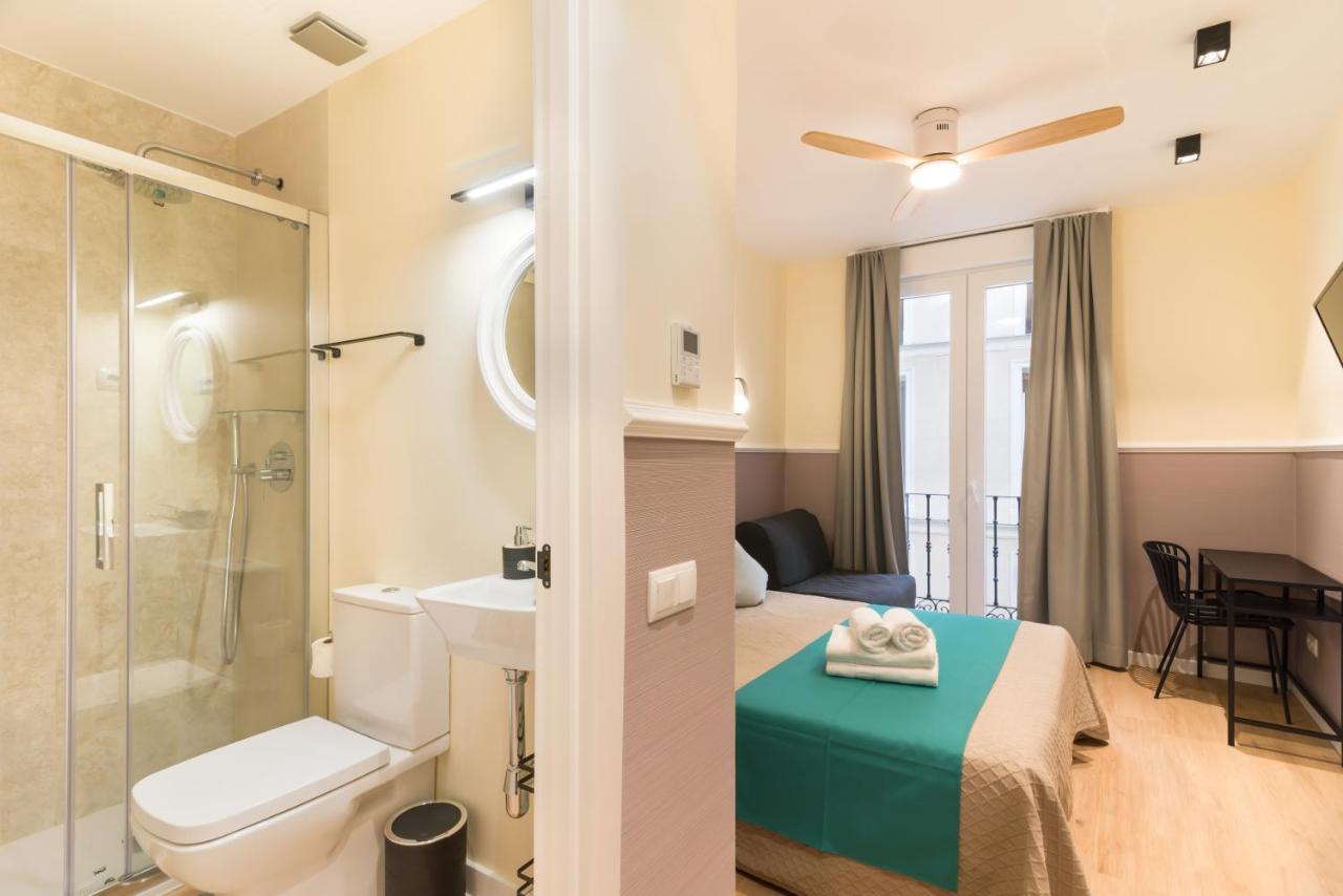 Hostal Evoke Madrid Exterior photo