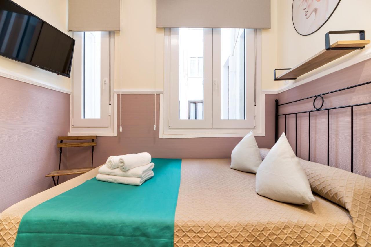 Hostal Evoke Madrid Exterior photo