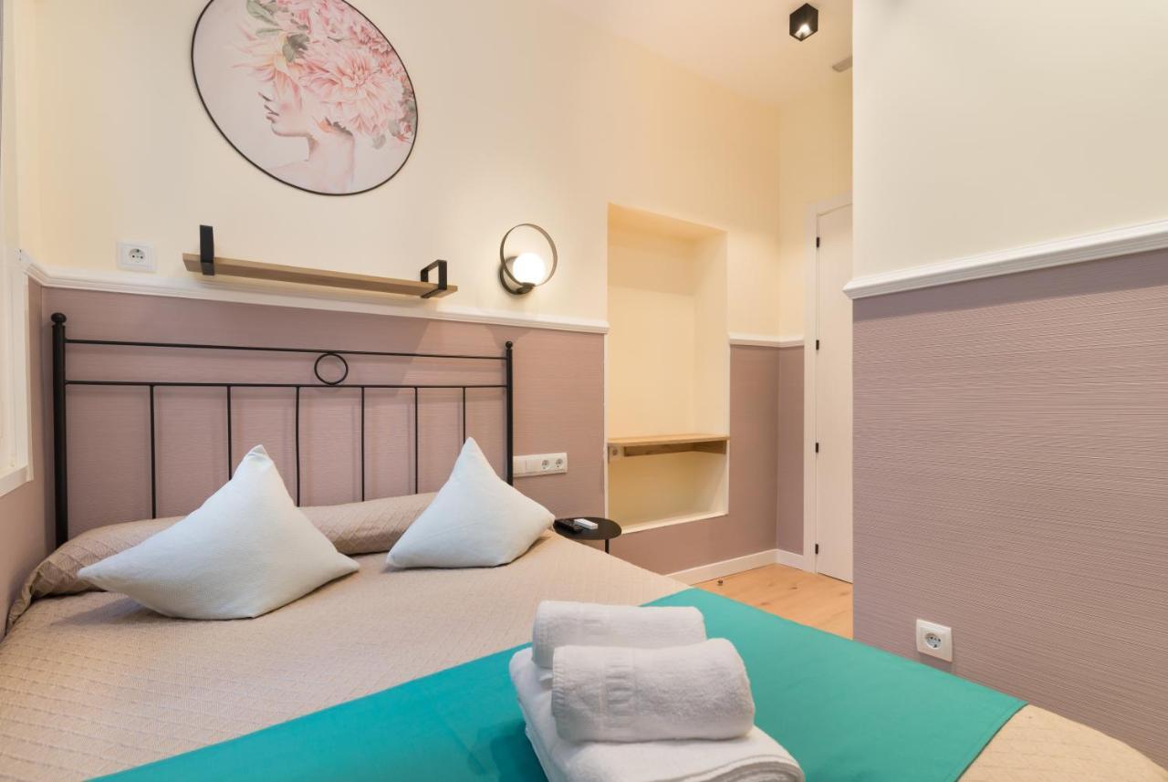 Hostal Evoke Madrid Exterior photo