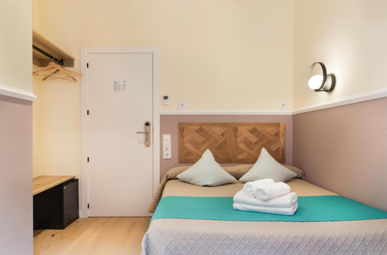Hostal Evoke Madrid Exterior photo