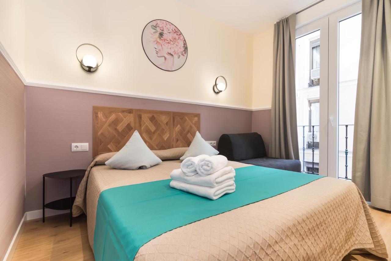 Hostal Evoke Madrid Exterior photo