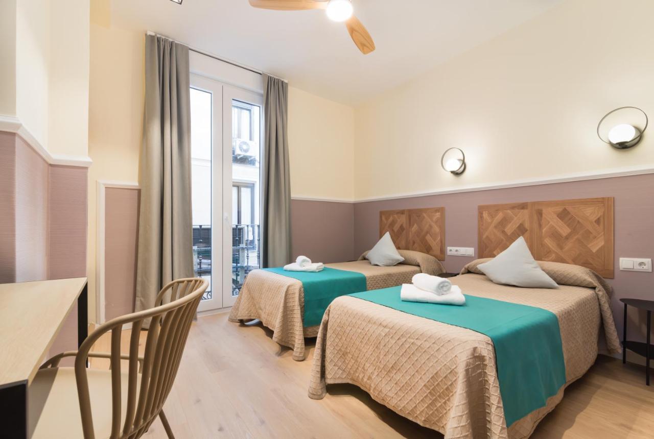 Hostal Evoke Madrid Exterior photo