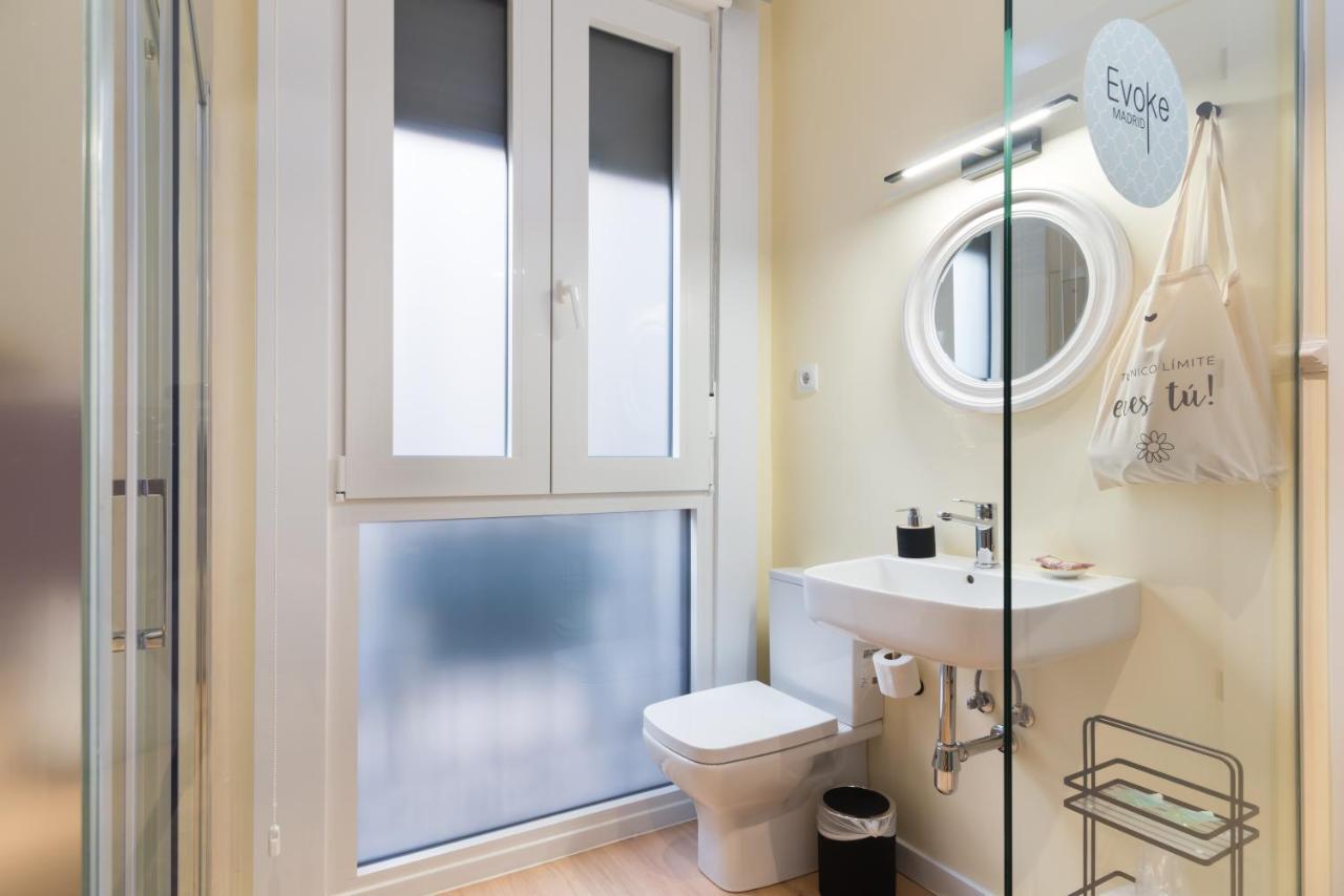 Hostal Evoke Madrid Exterior photo