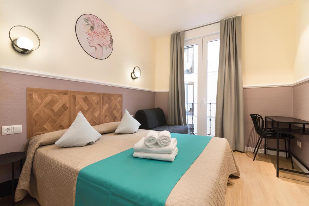 Hostal Evoke Madrid Exterior photo