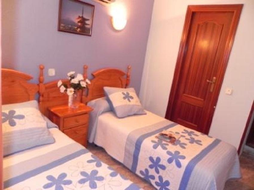 Hostal Evoke Madrid Exterior photo